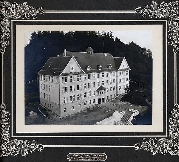 Unsere Schule Seite 09 Bild 0001